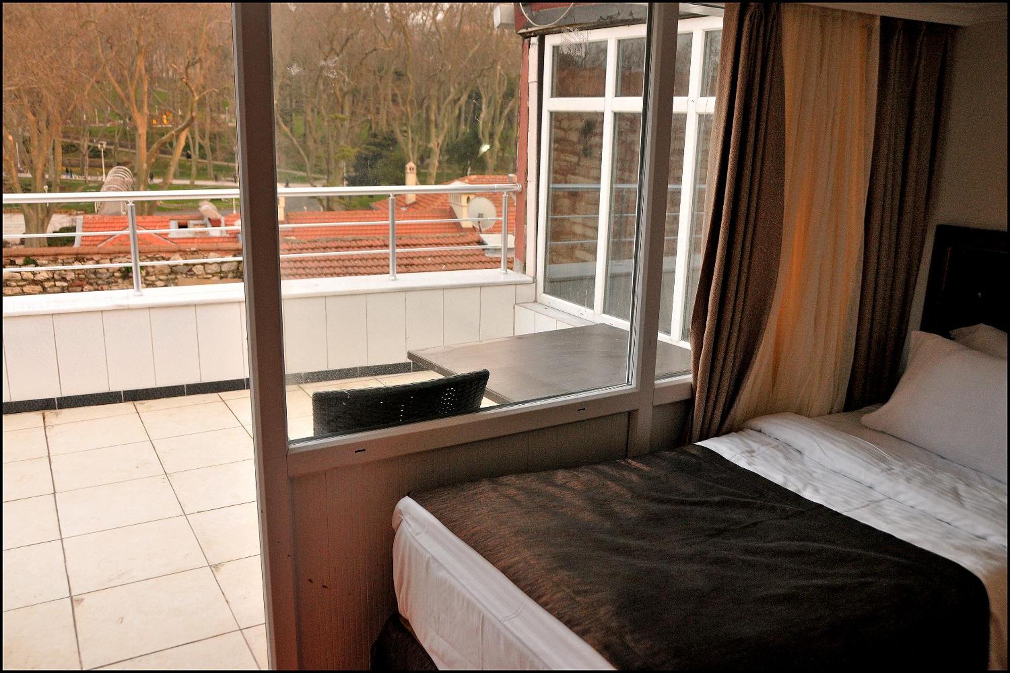 Palace Point Hotel Istanbul Room photo