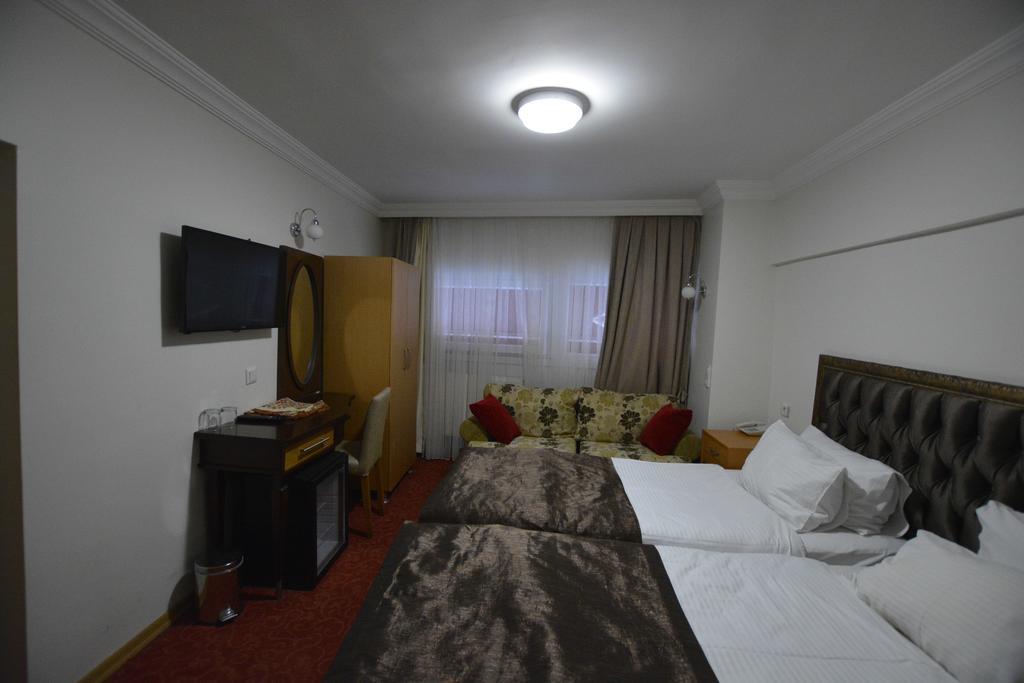 Palace Point Hotel Istanbul Exterior photo