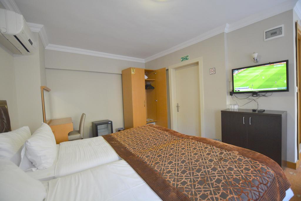 Palace Point Hotel Istanbul Exterior photo